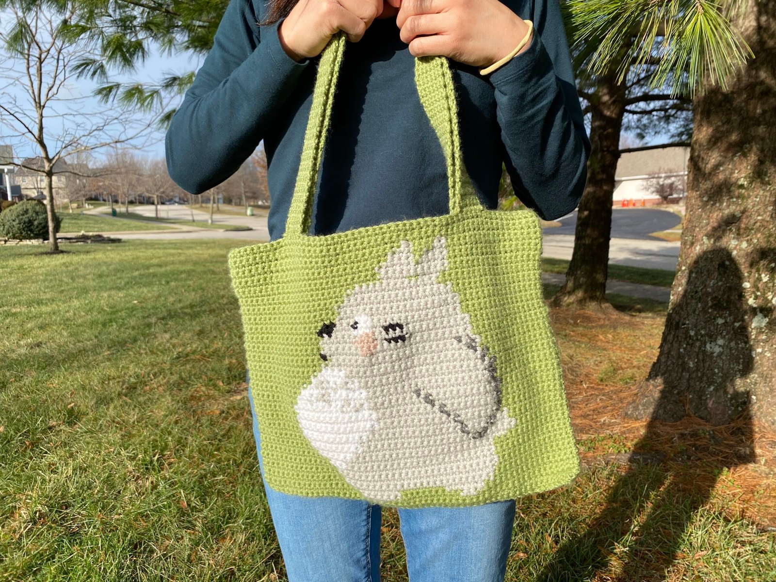 Double sided crochet totoro bag / pixel art crochet – free pattern